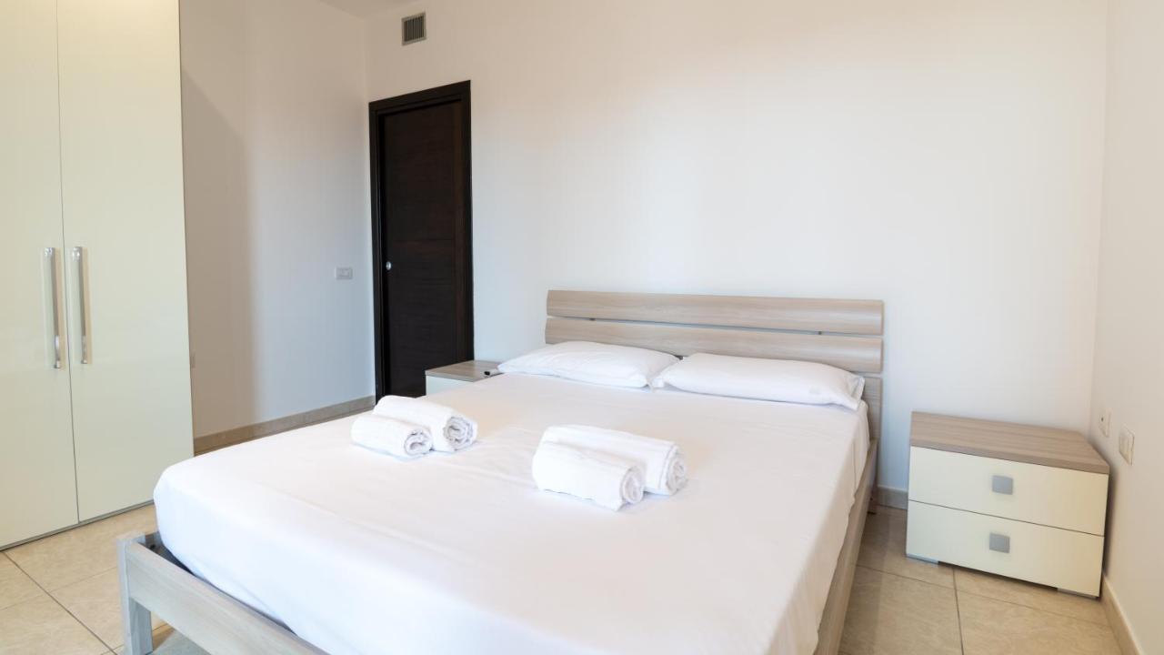 Sardinianworld - Xenia Boutique Tirso Apartment Oristano Luaran gambar